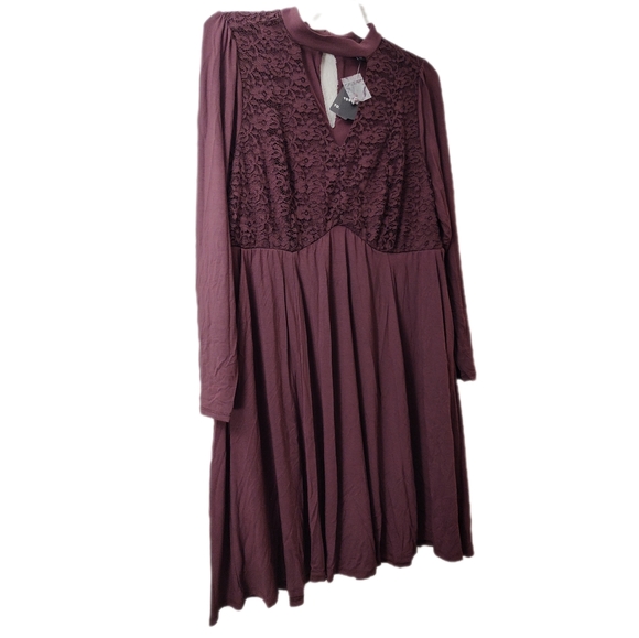 Torrid Super Soft Lace Bodice Dress with pockets Size 2,  2X, 18/20 - Picture 7 of 8